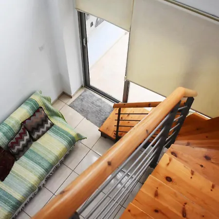 Marina 4 لارنكا